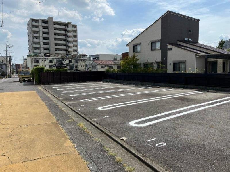 亀井町2丁目駐車場2